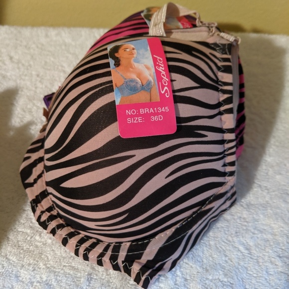 Bras Size 36D - Picture 6 of 8